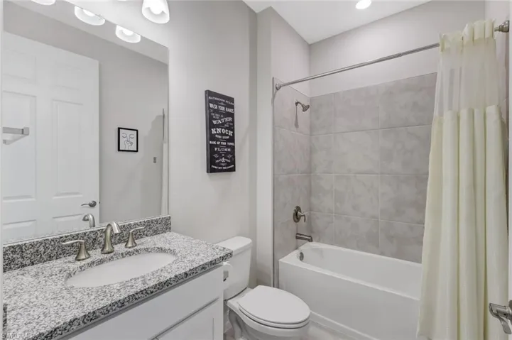 451 Spring Hill Lake Loop, Cape Coral, Florida 33993