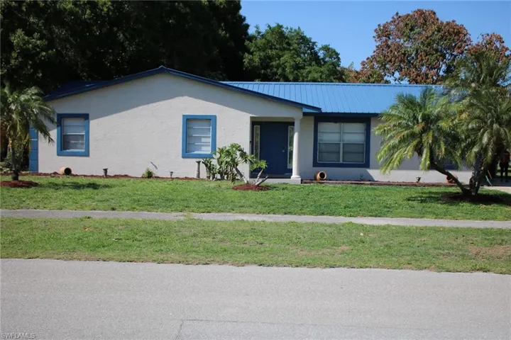 111 E Sugarland Cir, Clewiston, Florida 33440