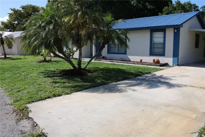 111 E Sugarland Cir, Clewiston, Florida 33440