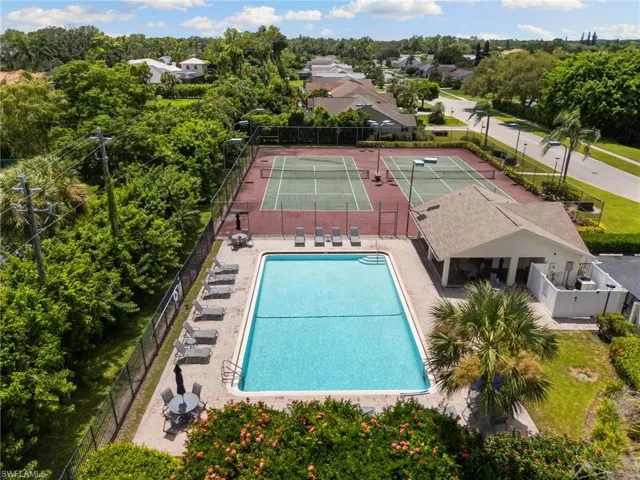 Bird's eye view of a pool area