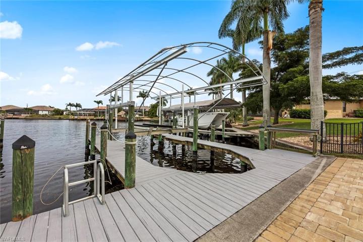 Boat Dock & Lift