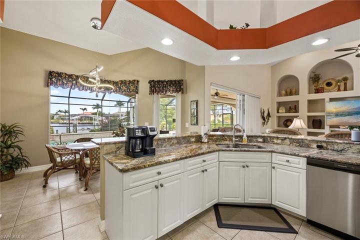 Kitchen / Dinette