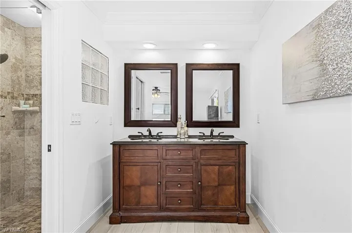 3 Pepita St, Fort Myers Beach, Florida 33931