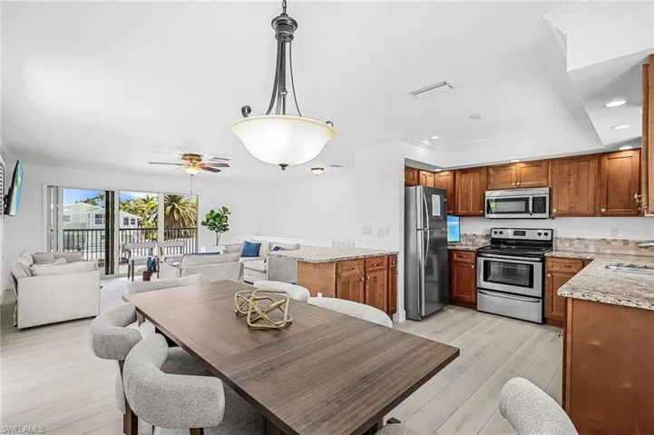 3 Pepita St, Fort Myers Beach, Florida 33931