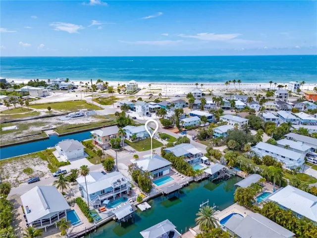 3 Pepita St, Fort Myers Beach, Florida 33931