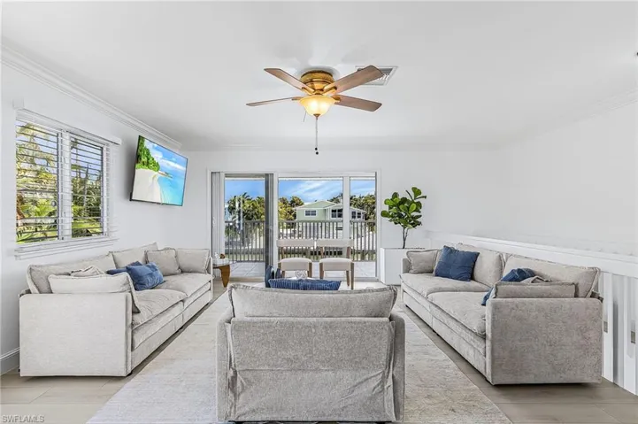 3 Pepita St, Fort Myers Beach, Florida 33931