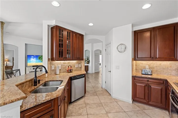 12971  Pennington  PL, Fort Myers, FL 33913