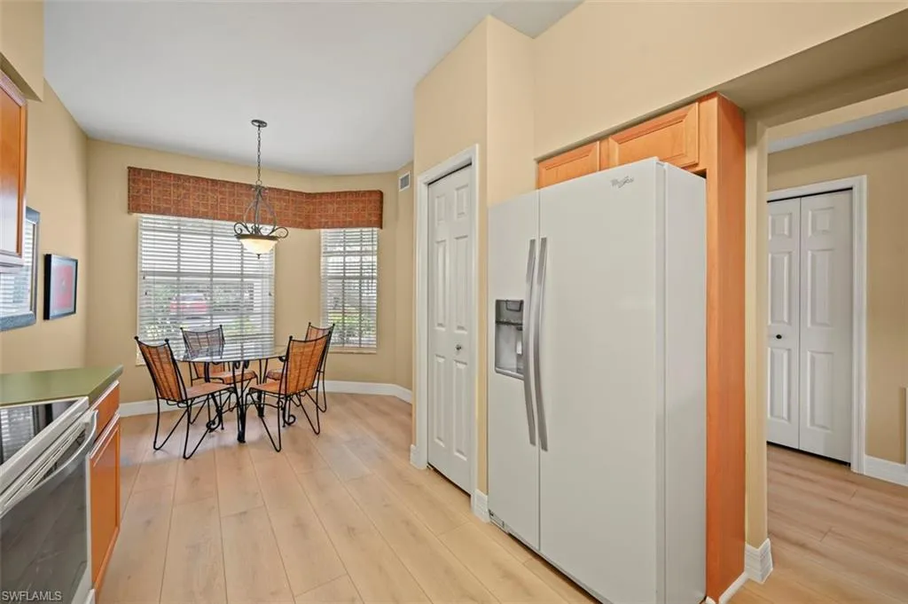 1920 Willow Bend CIR, Naples, FL 34109,225063594