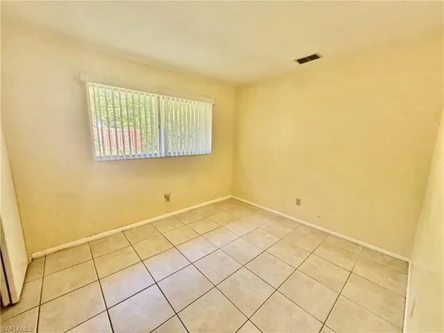 516 Parkside St, Lehigh Acres, Florida 33936