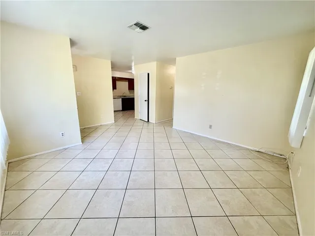 516 Parkside St, Lehigh Acres, Florida 33936