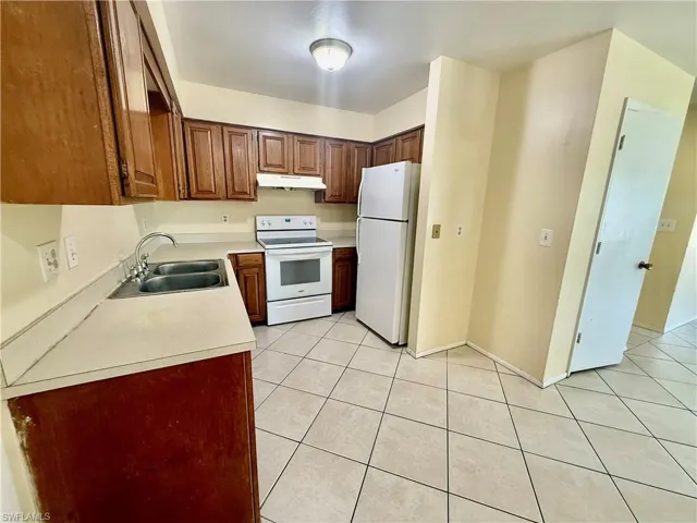 516 Parkside St, Lehigh Acres, Florida 33936