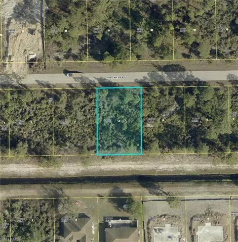 1116 Dutchess St E, Lehigh Acres, Florida 33974