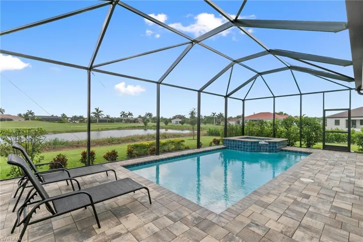 18006 Sandtrap Dr, Naples, Florida 34114