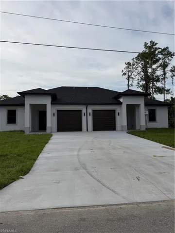 2909/2911 Owen Ave S, Lehigh Acres, Florida 33973
