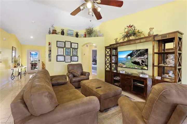 4114 Caloosa Pkwy N, Cape Coral Fl 33993