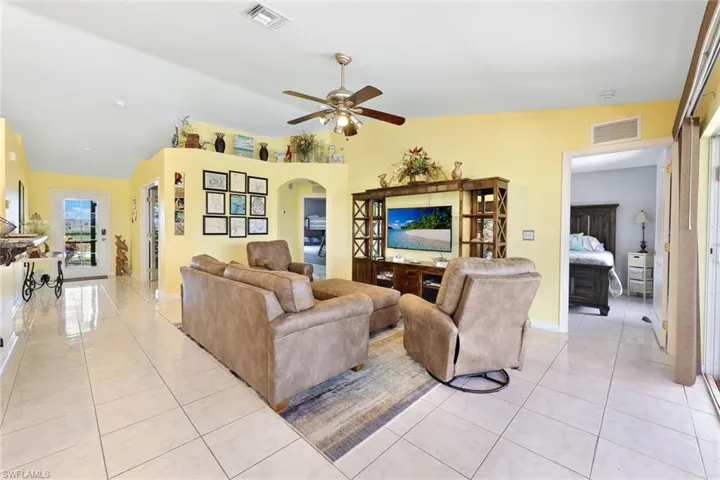 4114 Caloosa Pkwy N, Cape Coral Fl 33993