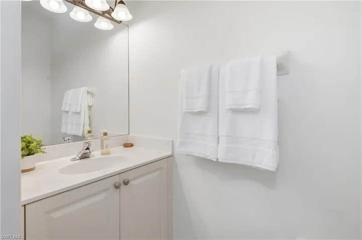 1289  Barrigona  CT, Naples, FL 34119