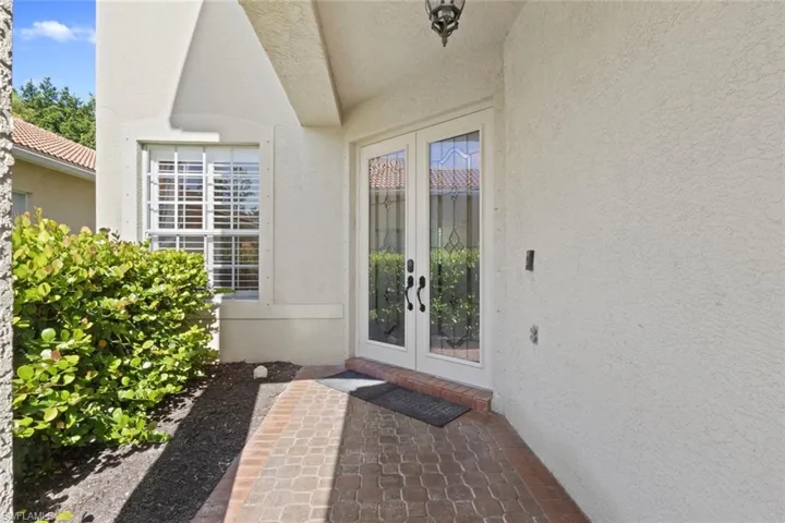 1289  Barrigona  CT, Naples, FL 34119