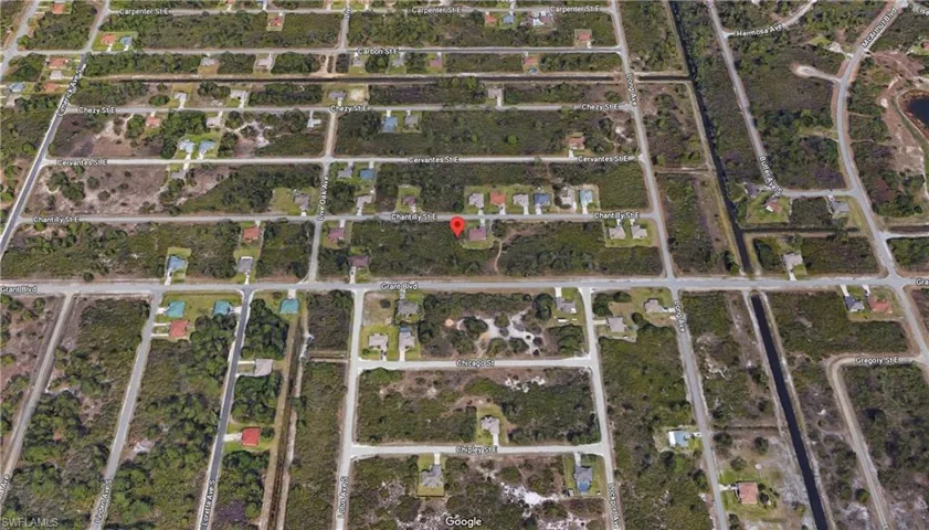 858 Chantilly ST E, LEHIGH ACRES FL 33974