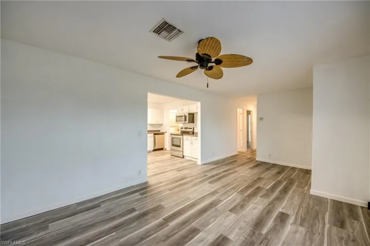 3819  21st SW ST, Lehigh Acres, FL 33976