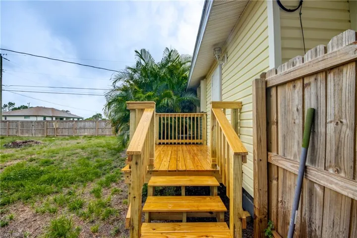 3819  21st SW ST, Lehigh Acres, FL 33976