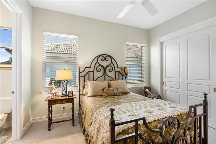 2501  Augusta  DR, Naples, FL 34109