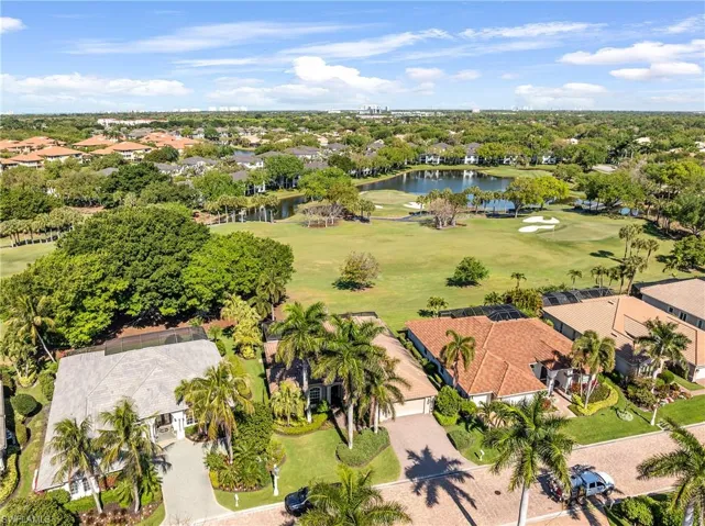 2501  Augusta  DR, Naples, FL 34109