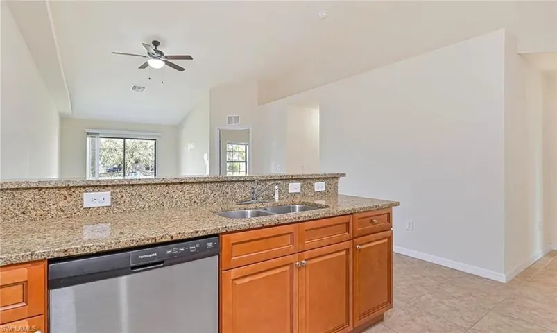 613 Se 14th St, Cape Coral, Florida 33990