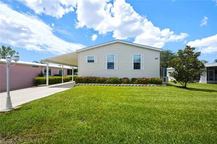 561 Charlemagne Blvd, Naples, Florida 34112