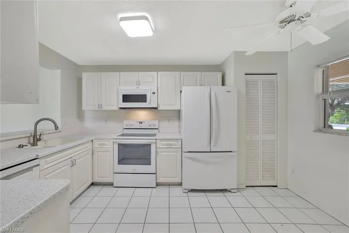 729 Landover Ct # 101, Naples, Florida 34104