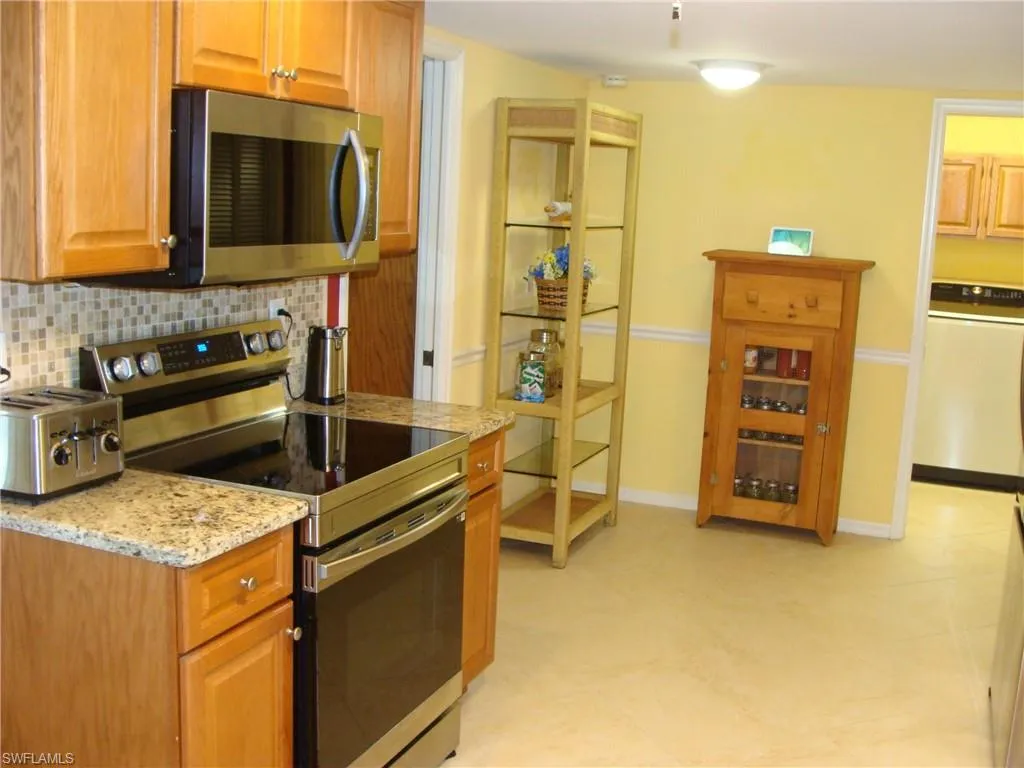 4802 Lakewood BLVD, Naples, FL 34112,225051581