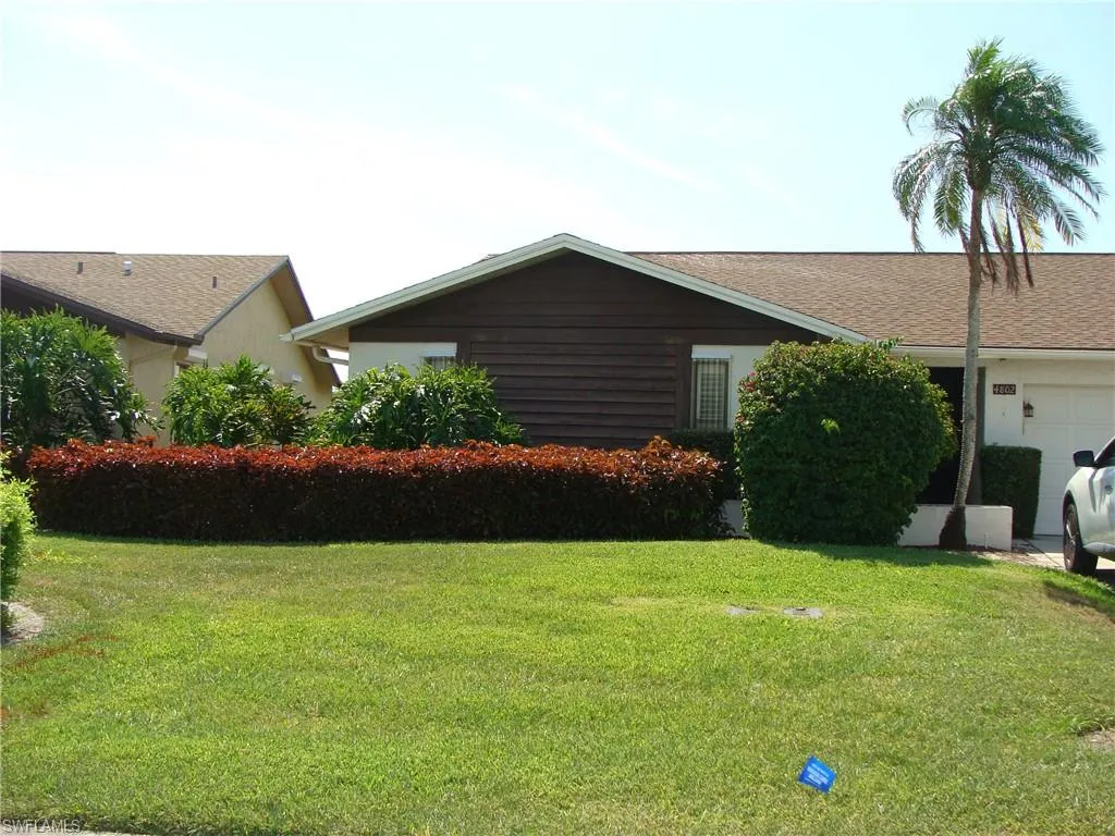 4802 Lakewood BLVD, Naples, FL 34112,225051581