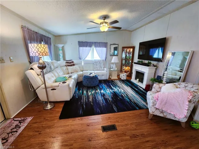 9799  Sugarmill Springs  DR, Fort Myers, FL 33905