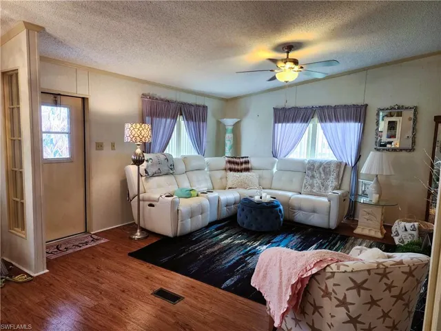 9799  Sugarmill Springs  DR, Fort Myers, FL 33905