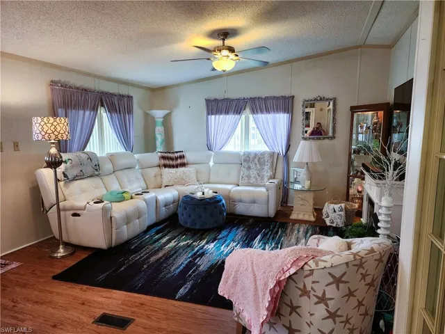 9799  Sugarmill Springs  DR, Fort Myers, FL 33905
