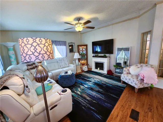 9799  Sugarmill Springs  DR, Fort Myers, FL 33905