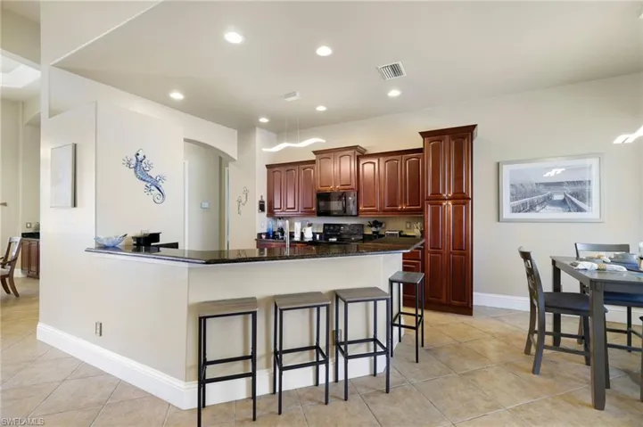 3237  Yucatan  PKWY, Cape Coral, FL 33993