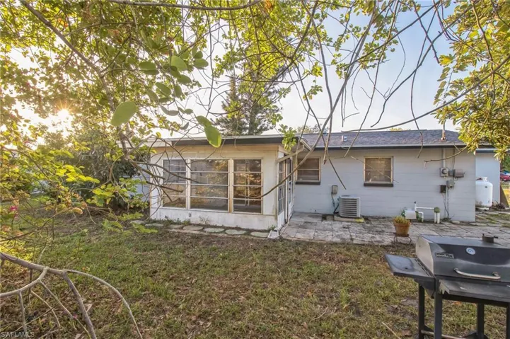 1536 Lindale Cir, Lehigh Acres Fl 33936