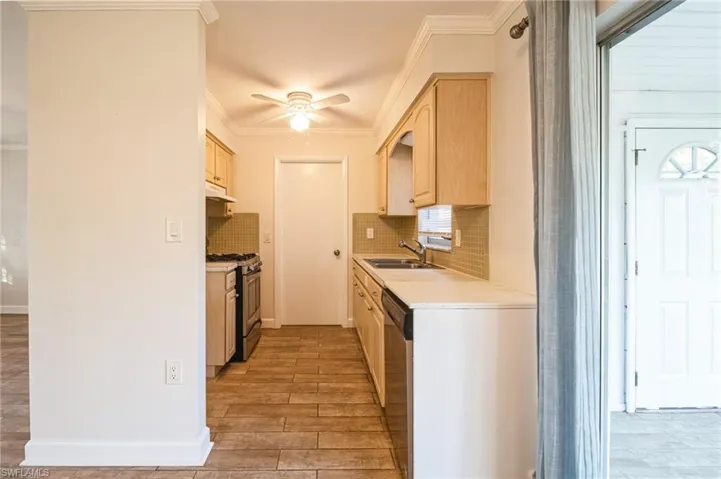 1536 Lindale Cir, Lehigh Acres Fl 33936