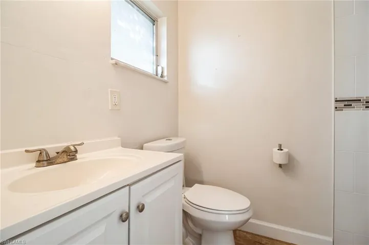1536 Lindale Cir, Lehigh Acres Fl 33936