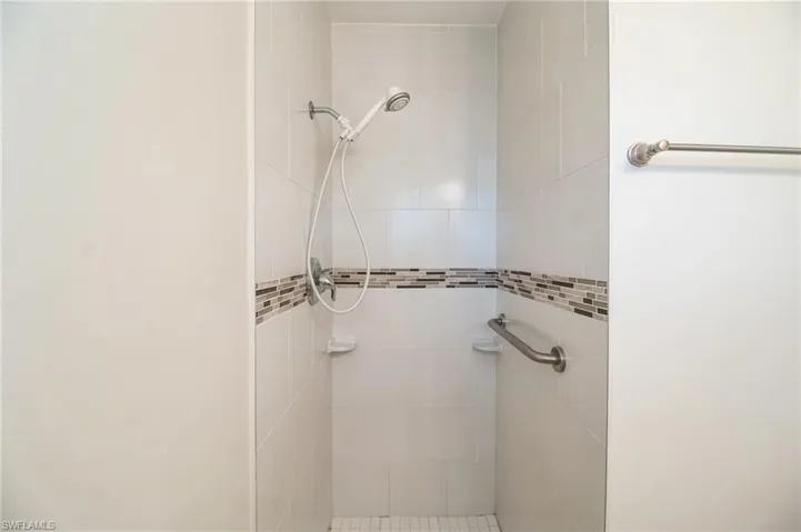 1536 Lindale Cir, Lehigh Acres Fl 33936