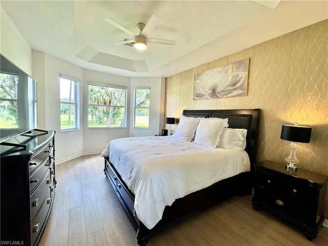 1905  Par  DR, Naples, FL 34120