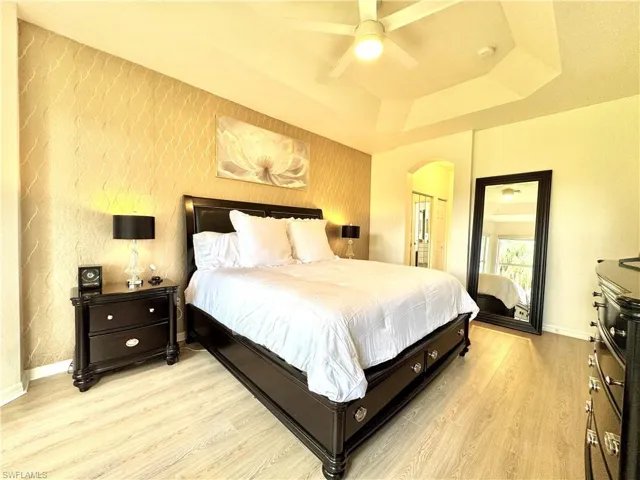 1905  Par  DR, Naples, FL 34120