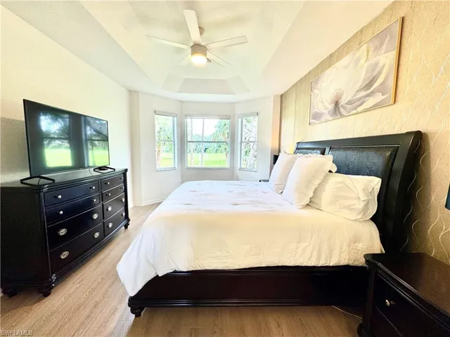 1905  Par  DR, Naples, FL 34120