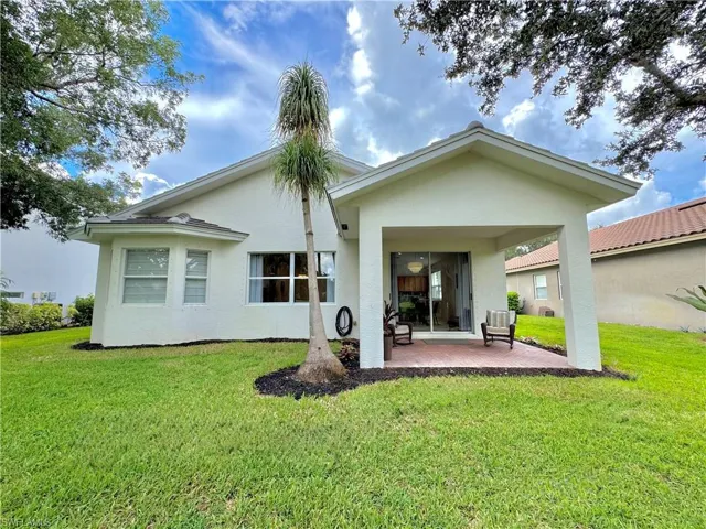 1905  Par  DR, Naples, FL 34120