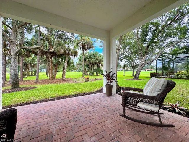 1905  Par  DR, Naples, FL 34120