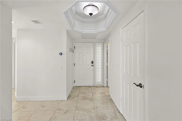 420 Cove Tower Dr 804, Naples, Florida 34110