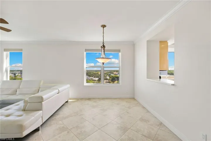 420 Cove Tower Dr 804, Naples, Florida 34110
