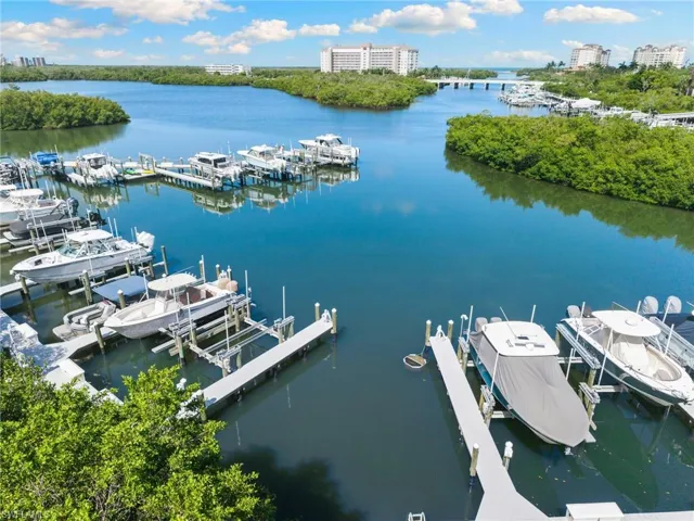 420 Cove Tower Dr 804, Naples, Florida 34110