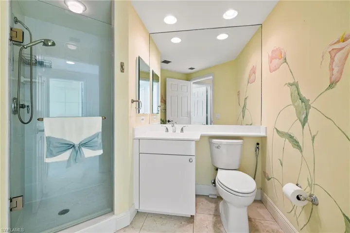 420 Cove Tower Dr 804, Naples, Florida 34110